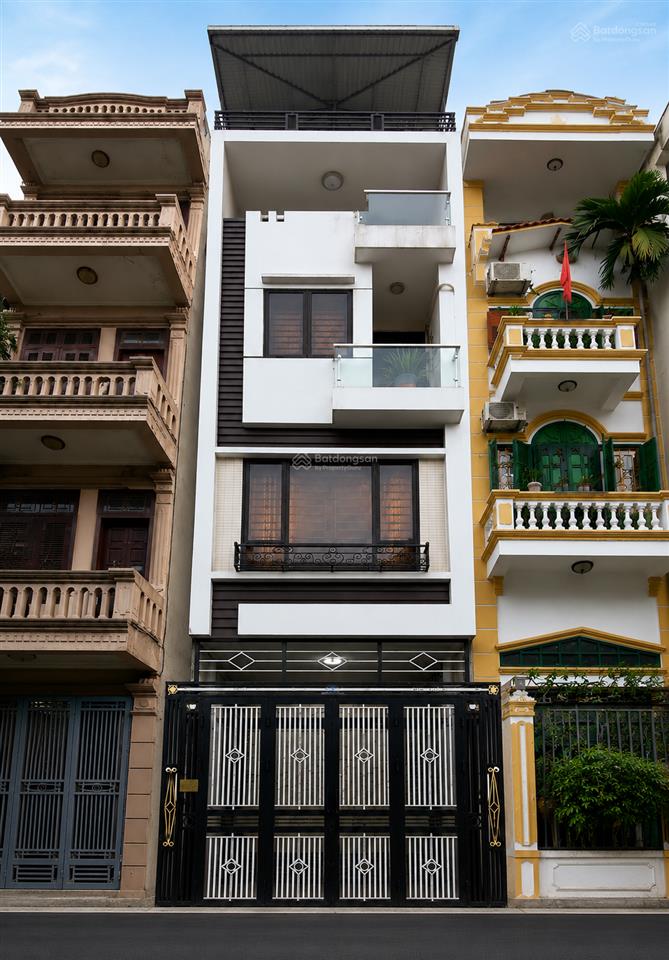 Nhà ngõ ô tô giảng võ, đống đa, 19 tỷ  60m2 x 5 tầng, mt 4m  nội thất xịn, ô tô đỗ cửa ngày đêm
