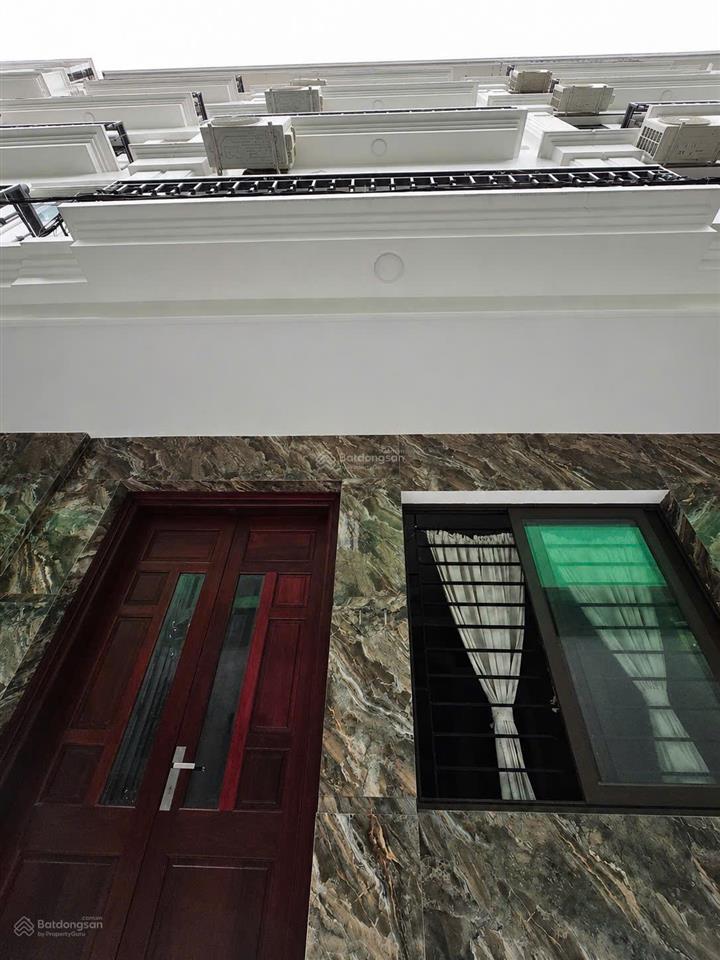 Nhà mặt ngõ bagac dương quảng hàm, cầu giấy 10tỷ 35m2 x 5tầng ,mt 4,8m trước nhà thoáng vĩnh viễn