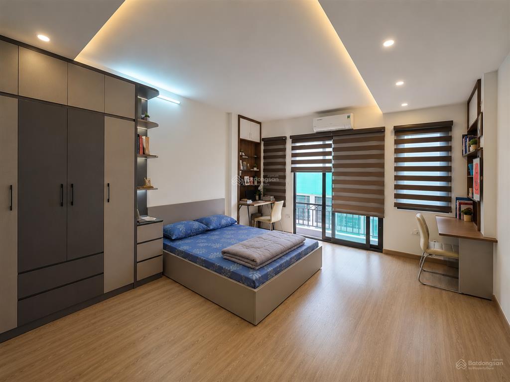 Nhà mặt ngõ bagac dương quảng hàm, cầu giấy 10tỷ 35m2 x 5tầng ,mt 4,8m trước nhà thoáng vĩnh viễn