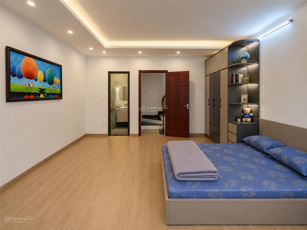 Nhà mặt ngõ bagac dương quảng hàm, cầu giấy 10tỷ 35m2 x 5tầng ,mt 4,8m trước nhà thoáng vĩnh viễn