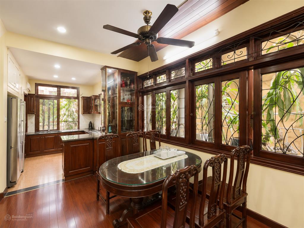 Nhà phân lô phạm văn đồng, mai dịch 23tỷ  55m2 x 5 tầng lô góc 3 thoáng  full nội thất, ở luôn