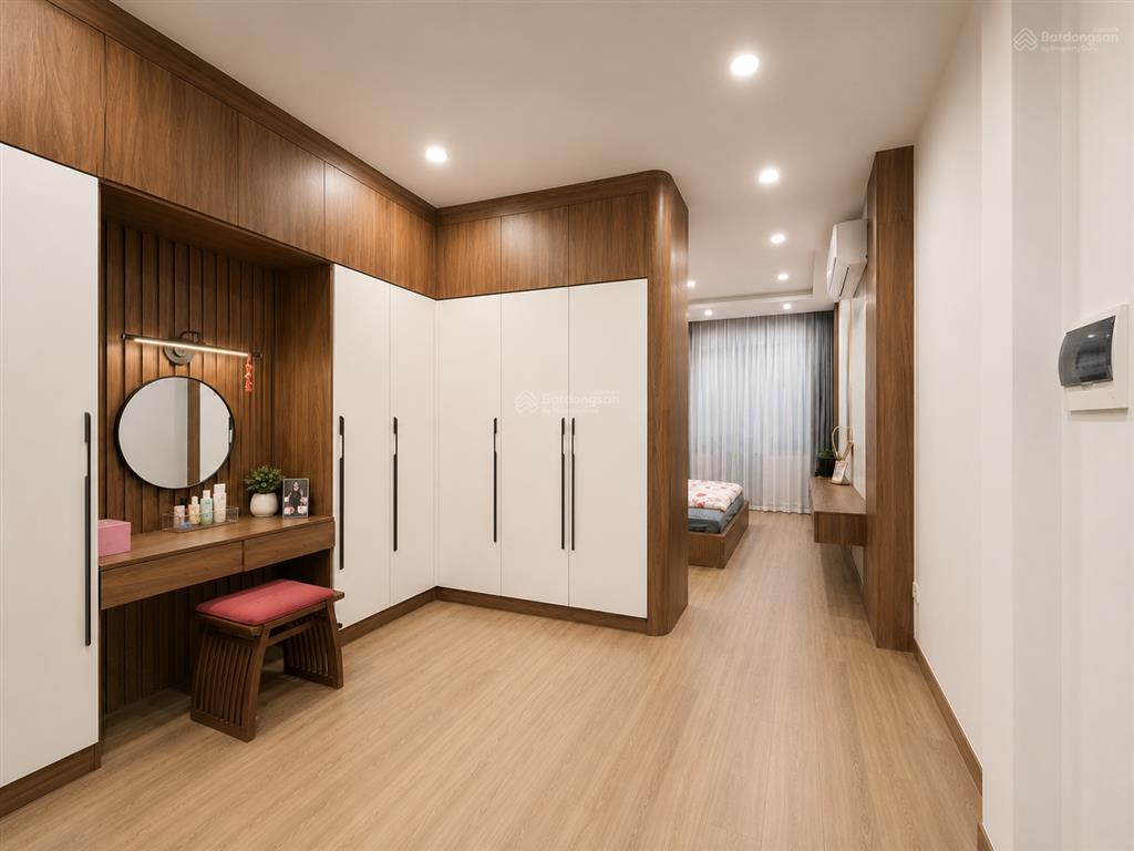 Nhà mặt phố trung yên, trung hòa, cầu giấy 25 tỷ  55m2 x 6 tầng thang máy  full nội thất xịn