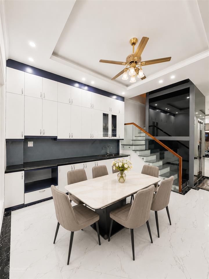 Nhà ngõ bagac nguyễn khánh toàn, cầu giấy 15tỷ  55m2 x 5 tầng, thang máy, 2 thoáng  nhà mới xây