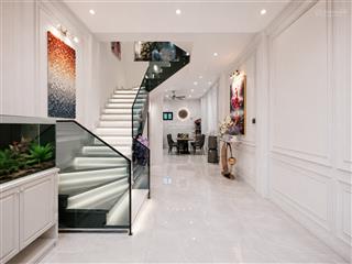 Nhà ngõ bagac rộng tây hồ , cầu giấy 15tỷ  45m2 x 5 tầng , 2 thoáng trước sau  full nội thất xịn