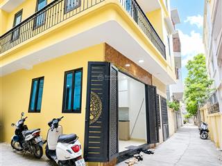 Nhà lô góc ngõ ôtô dịch vọng , cầu giấy 12tỷ  38m2 x 6 tầng thang máy  2 thoáng vĩnh viễn ở luôn
