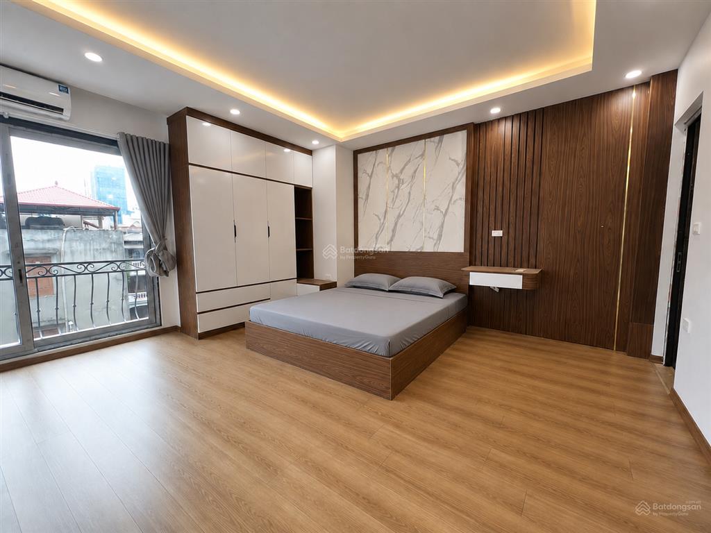Nhà mặt ngõ kinh doanh dịch vọng, cầu giấy 11 tỷ  40m2 x 7 tầng mt 4,6m  thang máy, 2 thoáng