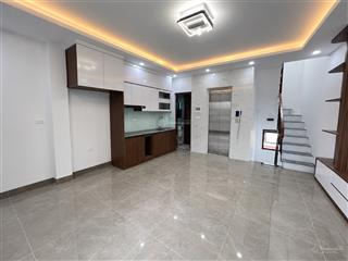 Nhà mặt ngõ kinh doanh dịch vọng, cầu giấy 11 tỷ  40m2 x 7 tầng mt 4,6m  thang máy, 2 thoáng