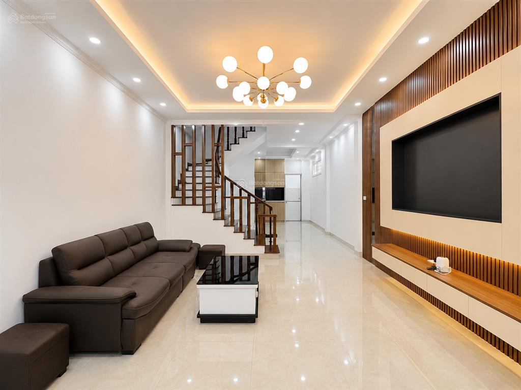 Nhà mặt ngõ rộng quan hoa, cầu giấy 14 tỷ  50m2 4 tầng  nhà 3 thoáng đầy đủ nội thất