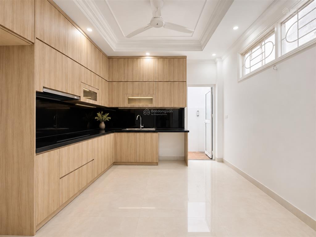 Nhà mặt ngõ rộng quan hoa, cầu giấy 14 tỷ  50m2 4 tầng  nhà 3 thoáng đầy đủ nội thất