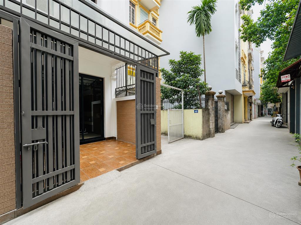Nhà mặt ngõ rộng quan hoa, cầu giấy 14 tỷ  50m2 4 tầng  nhà 3 thoáng đầy đủ nội thất
