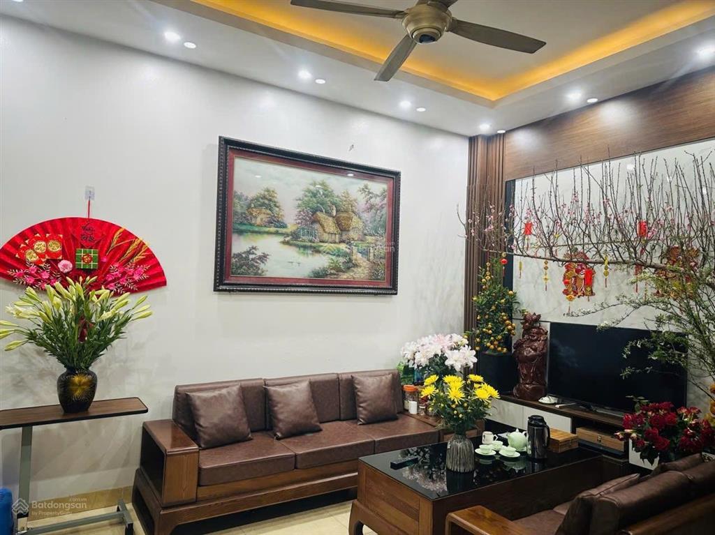 Nhà mặt ngõ rộng lê đức thọ, nam từ liêm 11 tỷ  51m2 x 4 tầng lô góc  full nội thất ở luôn