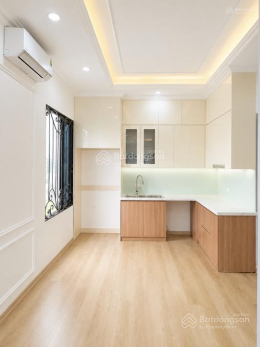 Nhà phân lô mai dịch, cầu giấy 28 tỷ  70m2 x 6 tầng + thang máy  khu dân trí cao