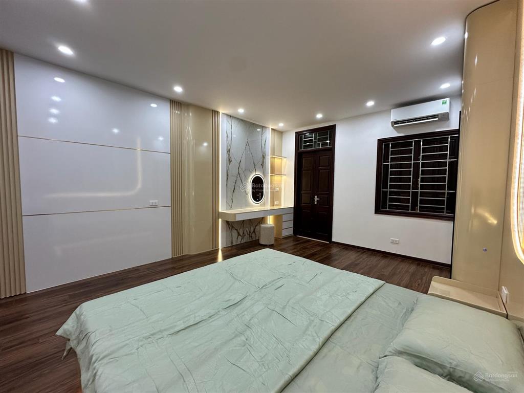 Nhà ngõ ôtô mễ trì , nam từ liêm 12tỷ  40m2 x 6 tầng thang máy, mt 4,6m  full nội thất xịn ở luôn