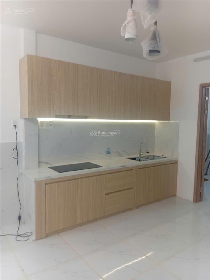 Nhà gần sân bay  diện tích đẹp giá tốt