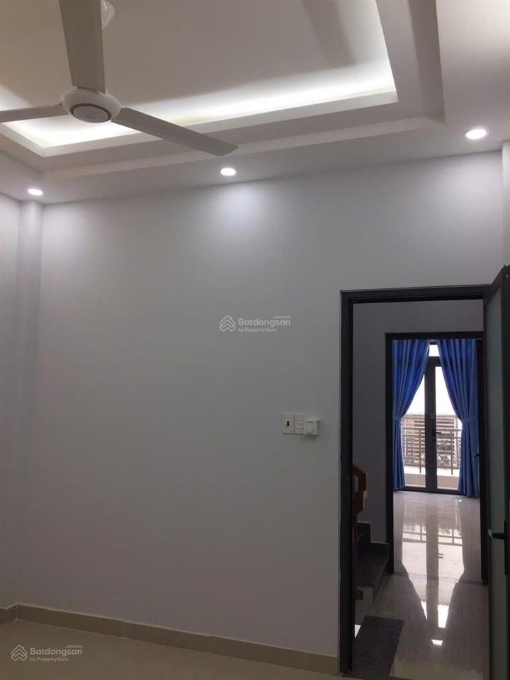 Bán nhà đường âu cơ phường tân hòa  diện tích đẹp nhà có sân