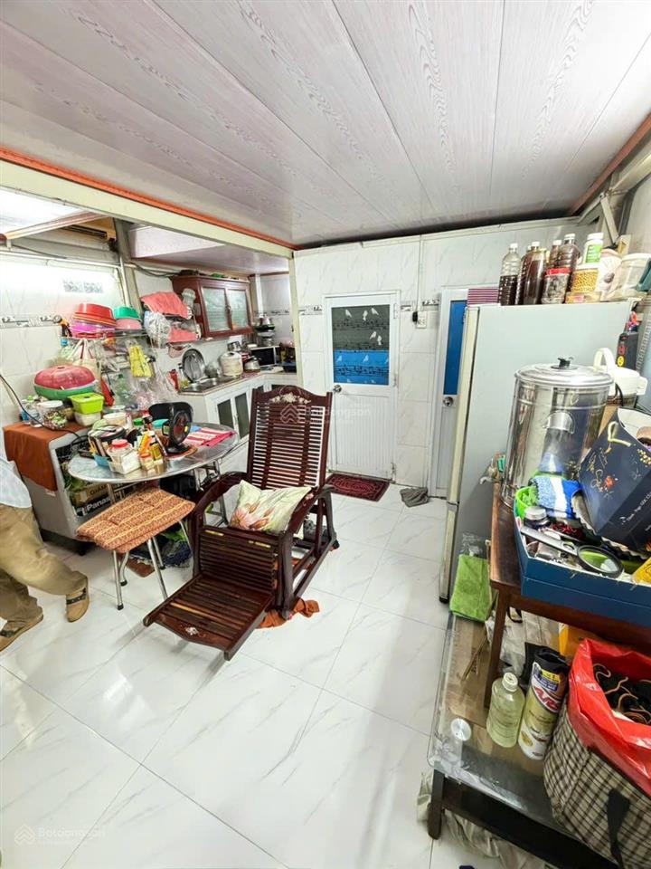 Nhà hẻm đường cách mạng tháng 8  gần bảy hiền giá tốt