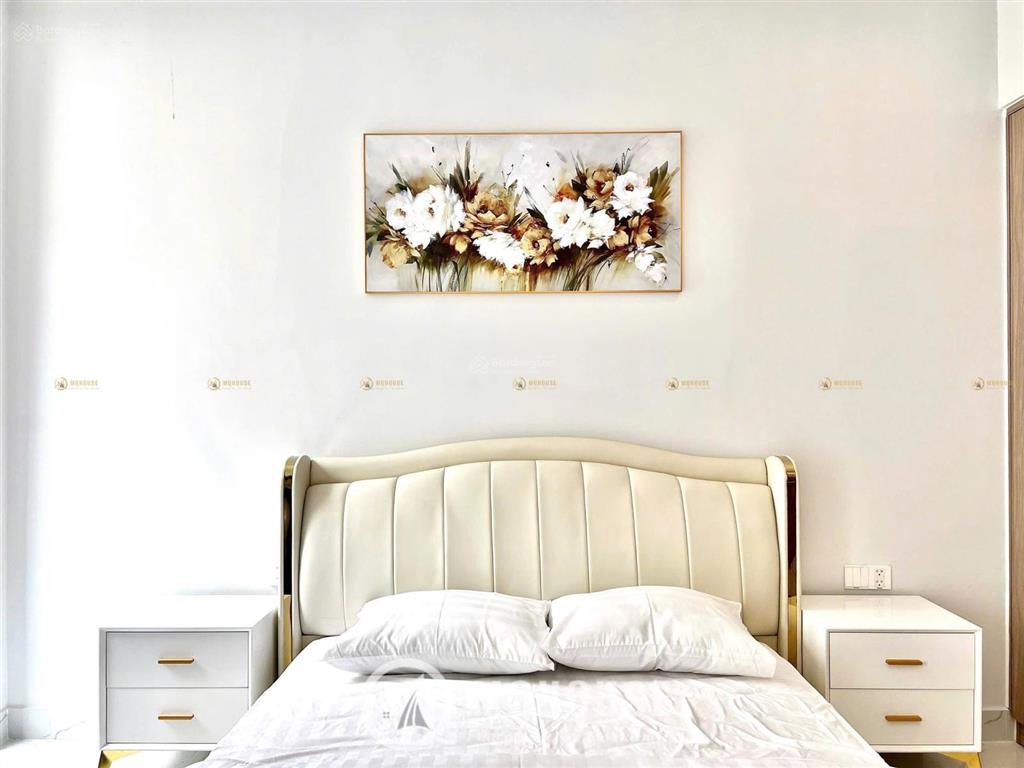 Cho thuê căn hộ studio  ban công  bảo vệ, thang máy, sạch sẽ  đường ô tô  ngay sân bay