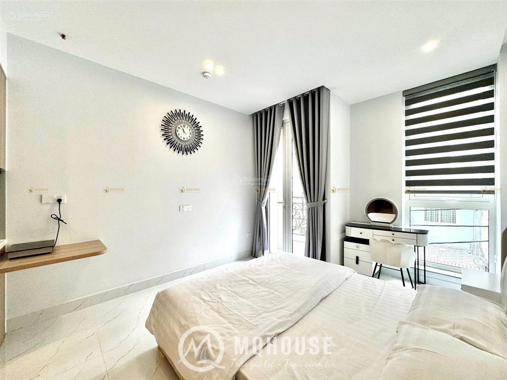 Cho thuê căn hộ studio  ban công  bảo vệ, thang máy, sạch sẽ  đường ô tô  ngay sân bay