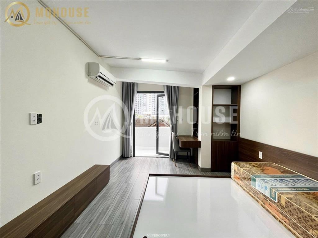 Cho thuê căn hộ 1 phòng ngủ  ban công, nhà mới, đường ô tô, thang máy, ngay bảy hiền, khu k300