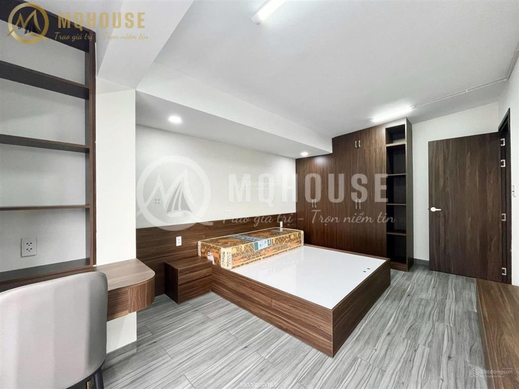 Cho thuê căn hộ 1 phòng ngủ  ban công, nhà mới, đường ô tô, thang máy, ngay bảy hiền, khu k300