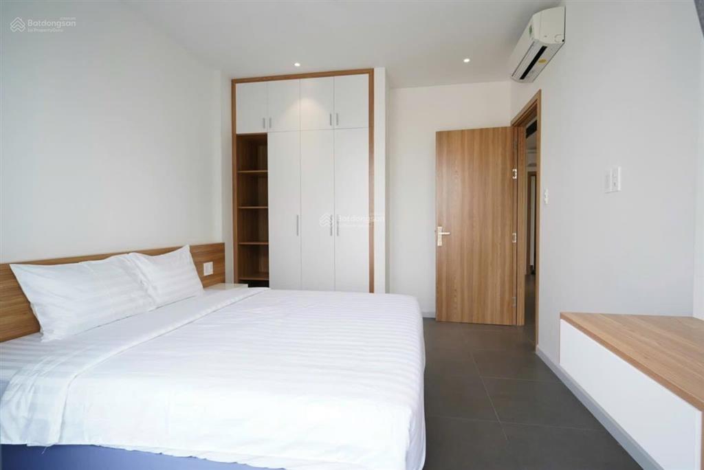 Cho thuê cc mini 1pn, 1wc, 45m2, ngay sân bay, hẻm ô tô, an ninh  tòa nhà thang máy, nhà mới