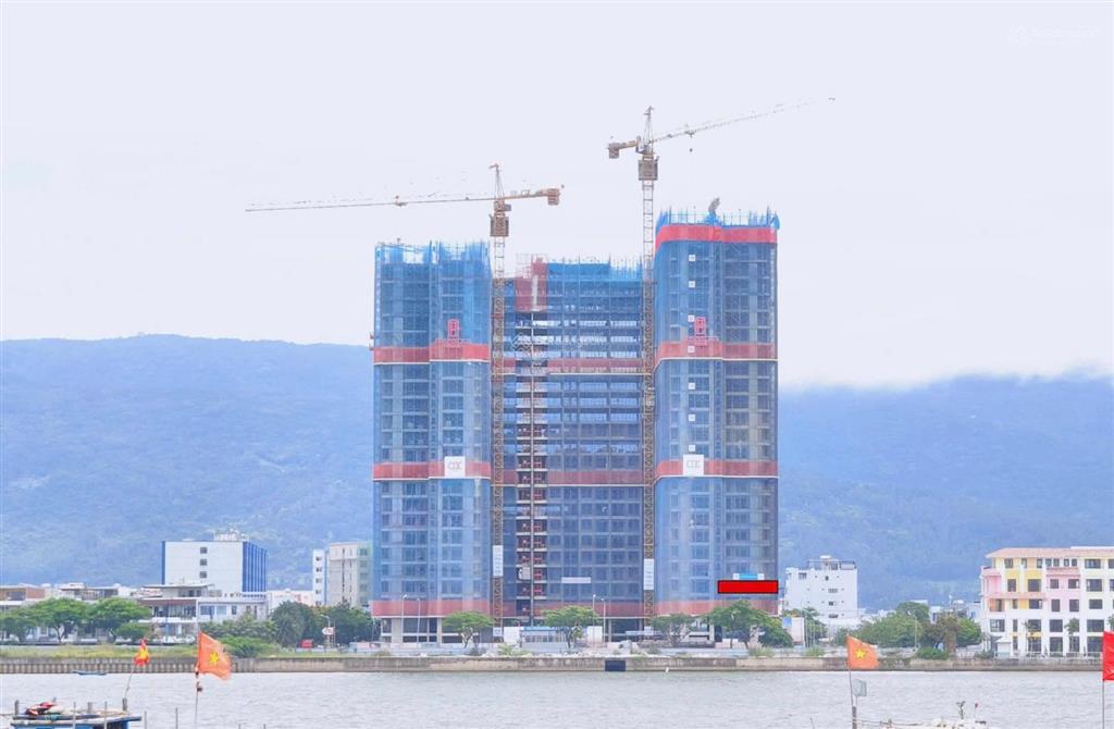 Căn 2pn tầng trung peninsula trục p2 view sông hàn giá 4,x tỷ