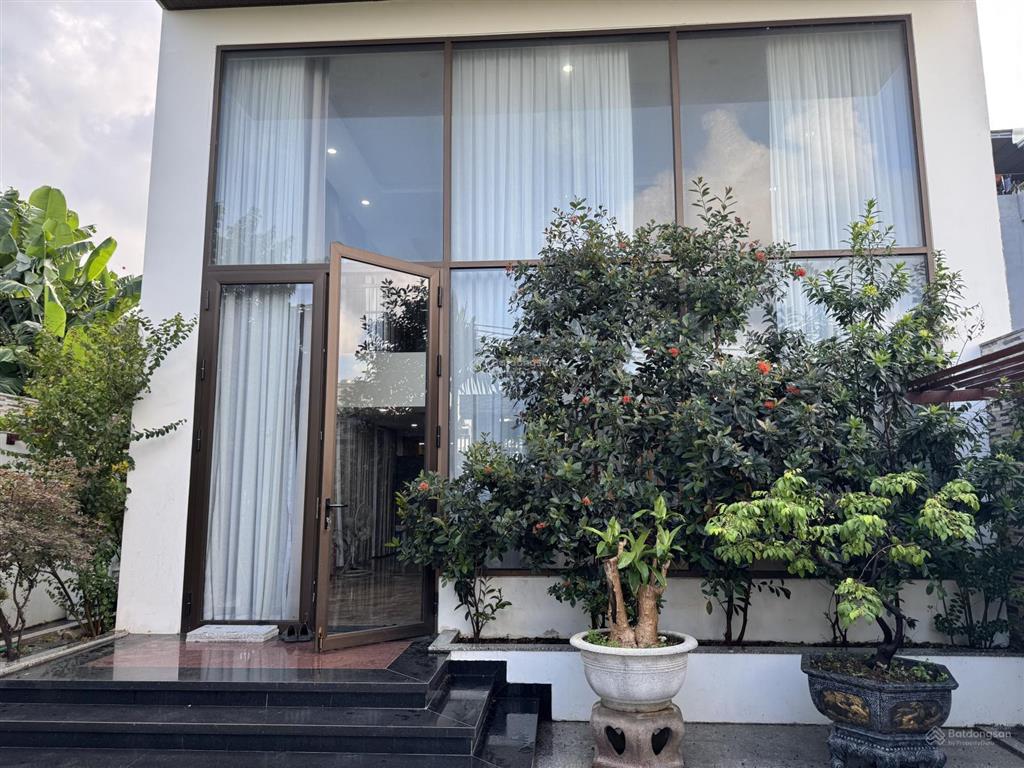 Cho thuê villa nguyên căn 3 tầng nguyễn quang diêu  hòa xuân 40tr/tháng