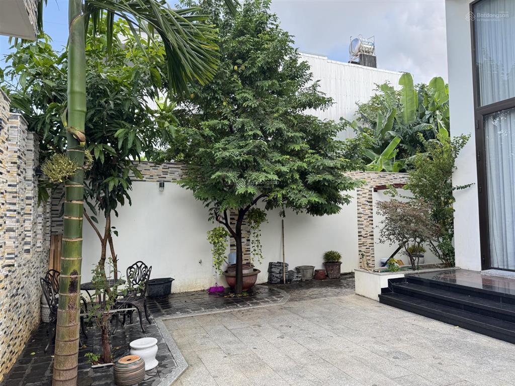 Cho thuê villa nguyên căn 3 tầng nguyễn quang diêu  hòa xuân 40tr/tháng