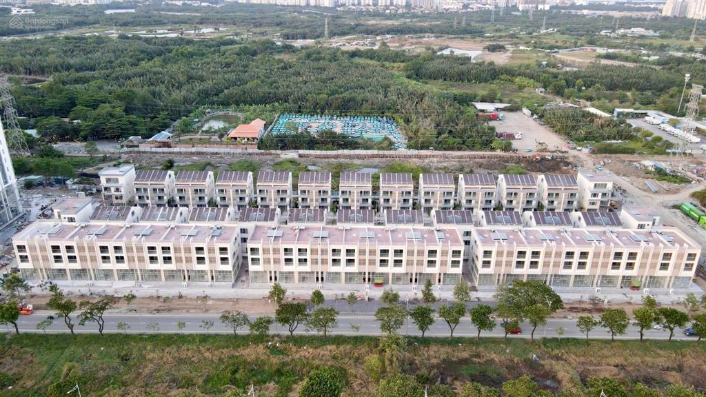 Hiếm có căn essensia sky 75m2 giá tốt  lầu cao  view đẹp nhìn về pmh 7  mai linh 0901 377 ***