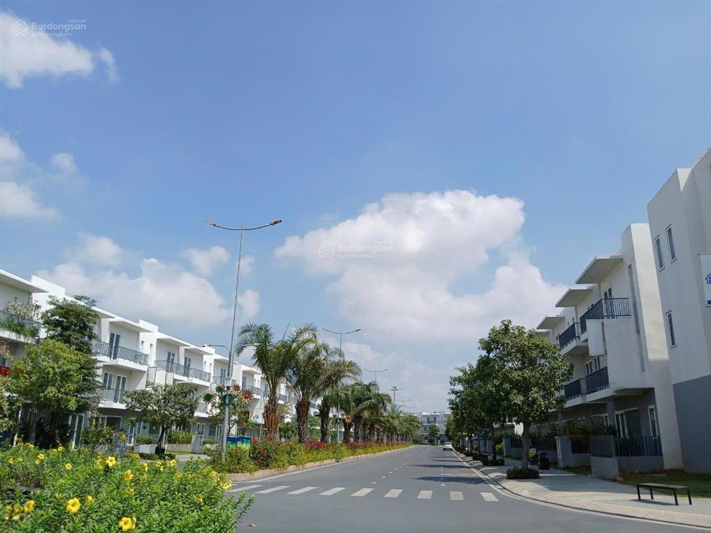 Bán căn shophouse dragon village mặt tiền đường 30m, vị trí đẹp, thuận tiện kinh doanh hoặc ở