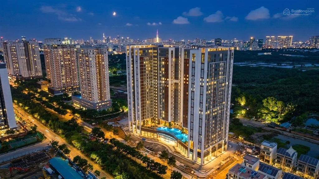 Chính chủ gửi bán căn hộ essensia sky 2pn 2wc 75m2 giá chỉ 5,3 tỷ
