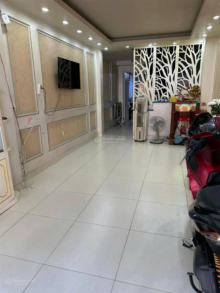 Hàng siêu hiếm mt đường ba thang hai sầm uất 50m² 4 tầng kiên cố, chỉ 14.5 tỷ