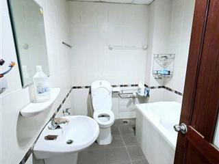 Giá 15tr/tháng, căn 3pn, 2wc, c/c screc, trương sa, q3, nhà vừa sơn.