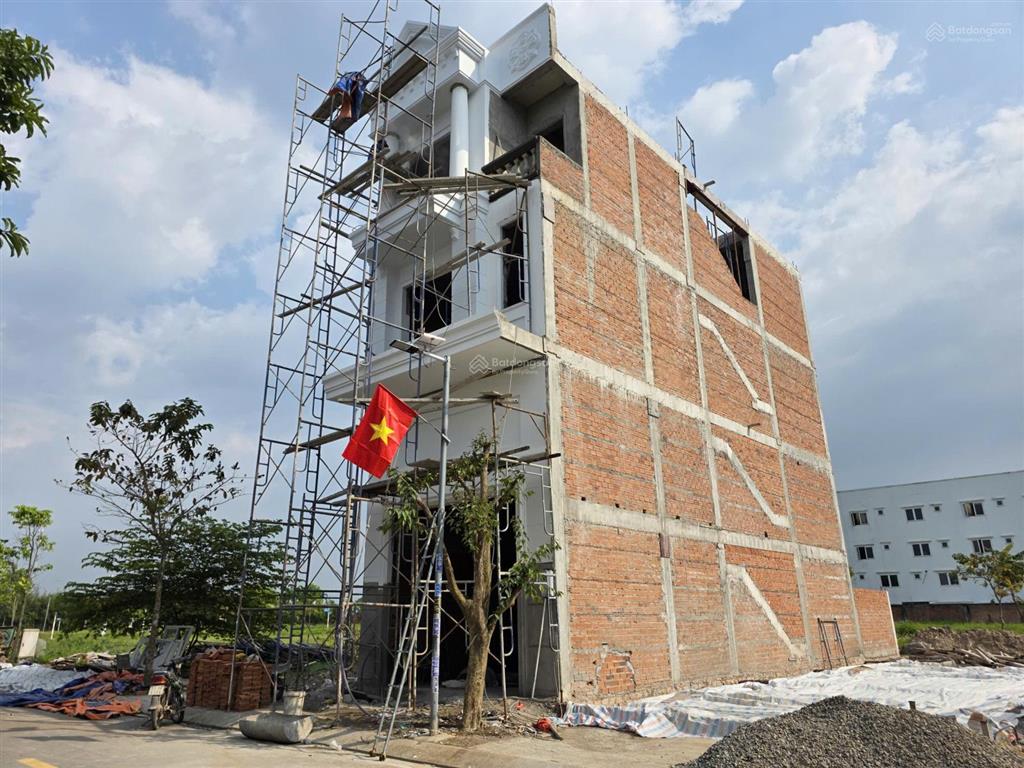 Hàng hiếm tiến lộc garden, ngay cổng sân bay long thành. giá ngộp  sổ sẵn, công chứng ngay