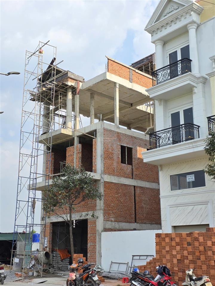 Hàng hiếm tiến lộc garden, ngay cổng sân bay long thành. giá ngộp  sổ sẵn, công chứng ngay