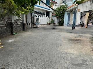 Nhà mới xây xong  đẹp lung linh  hẻm ô tô  phạm thế hiển phường chánh hưng quận 8. chỉ 8,98 tỷ.