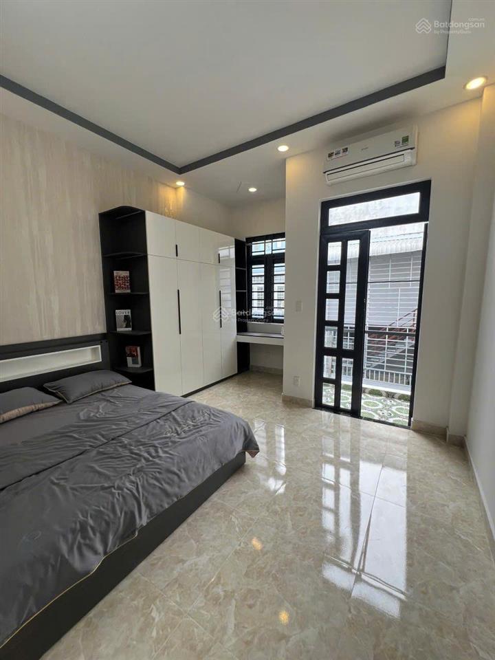 Tài chính nhỉnh 4 ty nhà đẹp ở quận 12 xem ngay căn này.