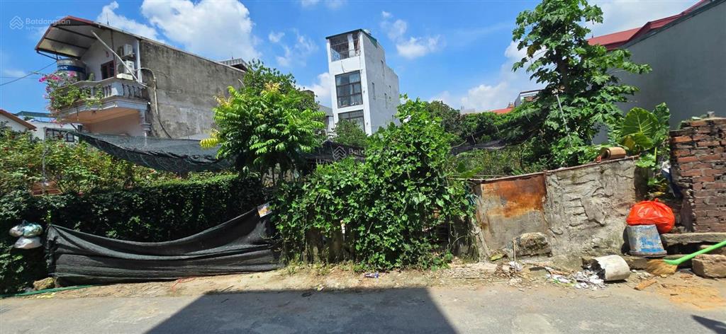 Bán đất mặt đường yên bình  hòa bình, phường yên nghĩa (tổ 16) hà nội. 258.3m2, mt 10m, miễn tg