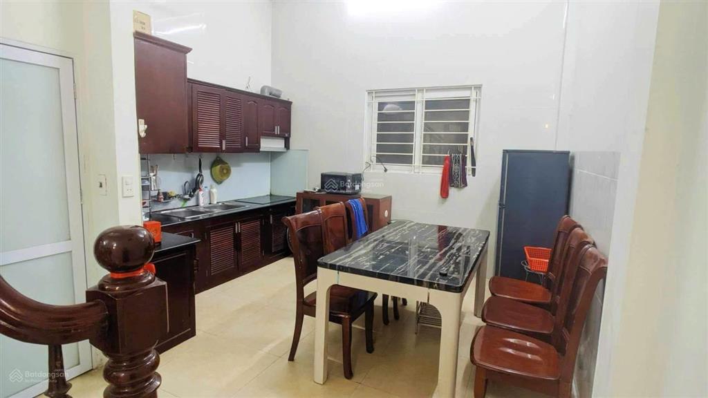 Bán nhà cầu giấy giá siêu rẻ 12.xty 45m, ô tô vào nhà 47m2