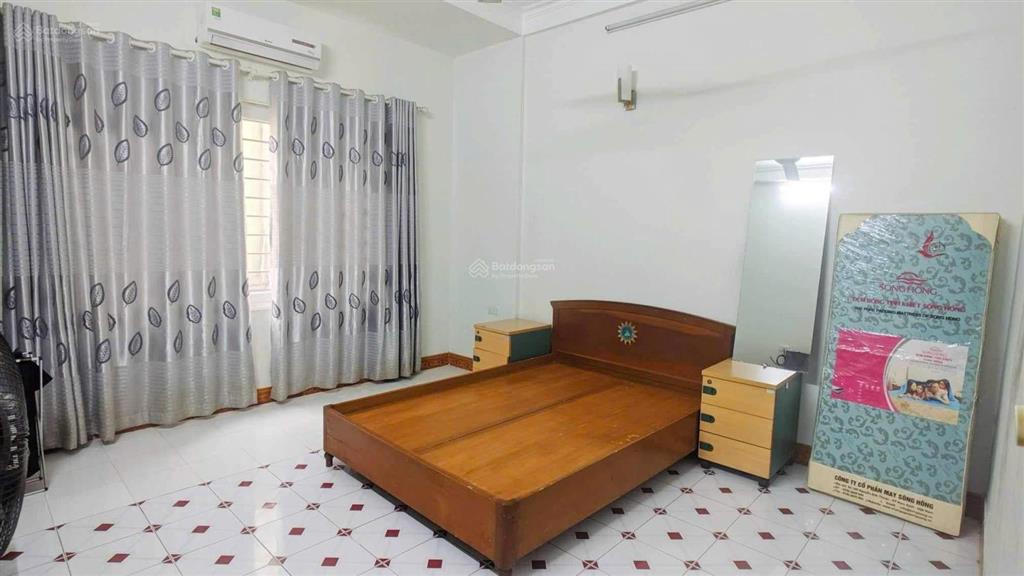 Bán nhà cầu giấy giá siêu rẻ 12.xty 45m, ô tô vào nhà 47m2