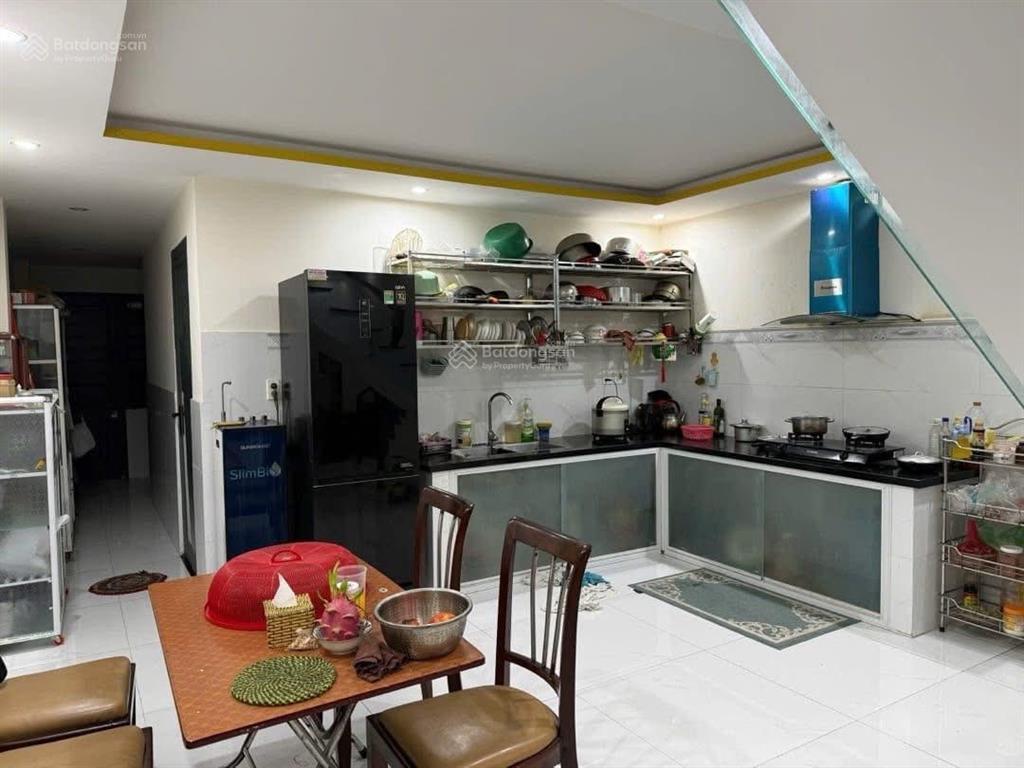 Nhà đẹp giá tốt  3 tầng 4pn, 100m2 vuông vức  ngay nguyễn hữu thọ, q. hải châu