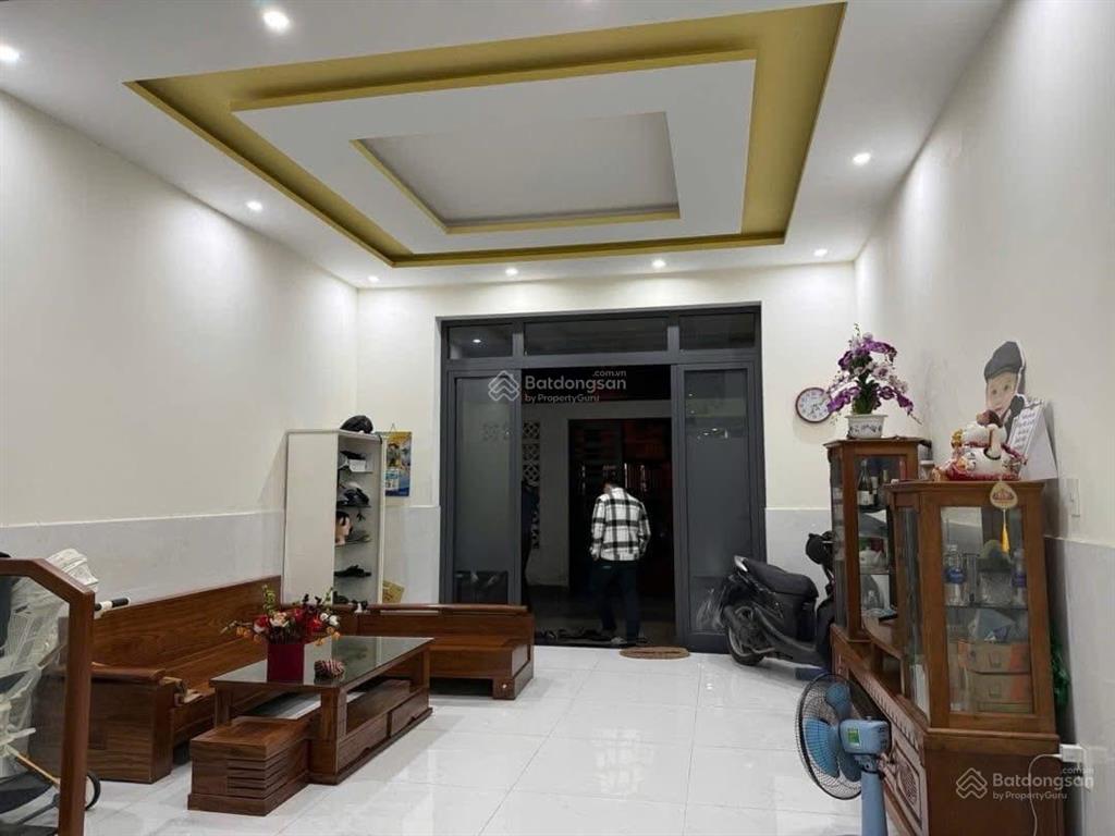 Nhà đẹp giá tốt  3 tầng 4pn, 100m2 vuông vức  ngay nguyễn hữu thọ, q. hải châu