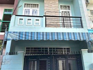 Chủ bán nhà cần đước  long an 5x12m sổ riêng hoàn công đủ giá 1 tỷ 8 gần khu công nghiệp trần não