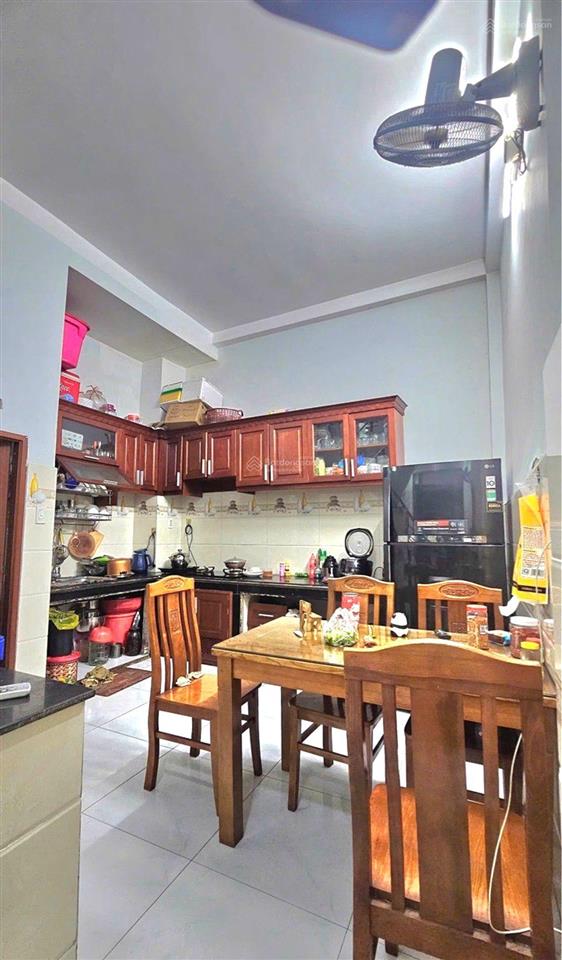 Nhà lê văn quới 40m², 3 tầng btct, hẻm xe hơi 6m thông, hoàn công đủ, gần chợ, trường, khu dân cư