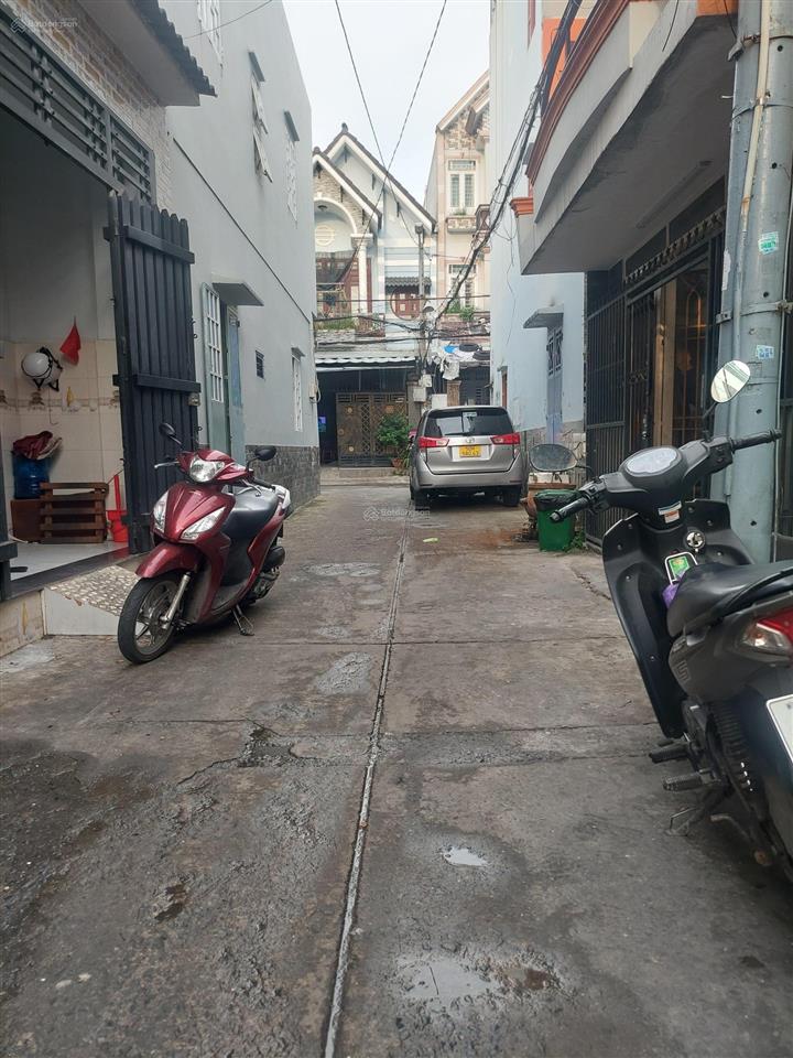 Nhà lê văn quới 40m², 3 tầng btct, hẻm xe hơi 6m thông, hoàn công đủ, gần chợ, trường, khu dân cư