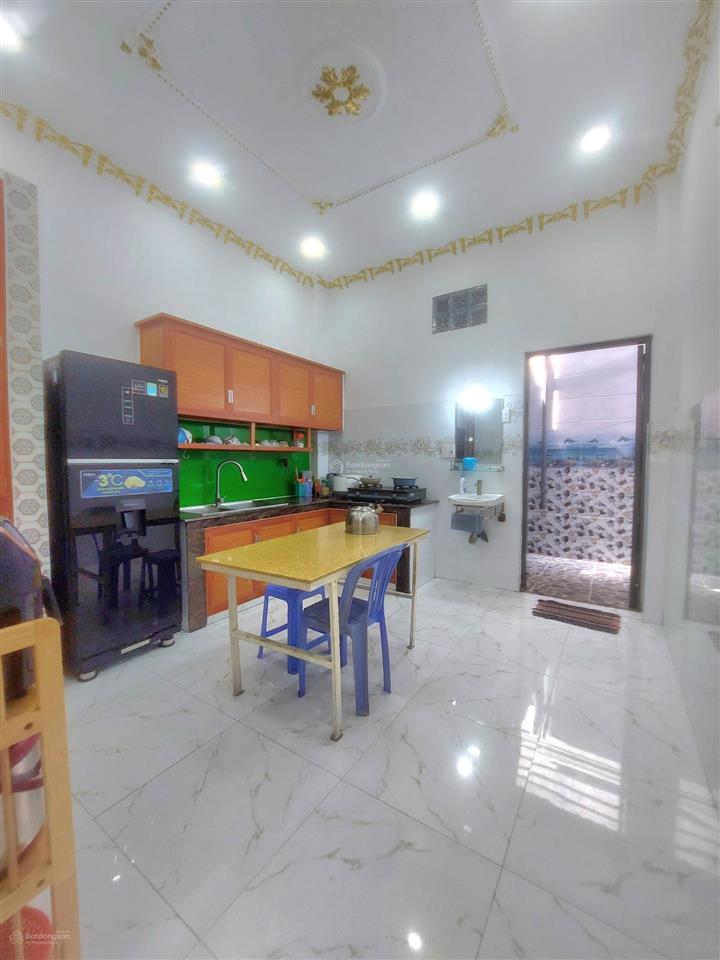 Chủ định cư mỹ cần bán gấp nhà khu tên lửa 100m2 kề aeonmall bình tân