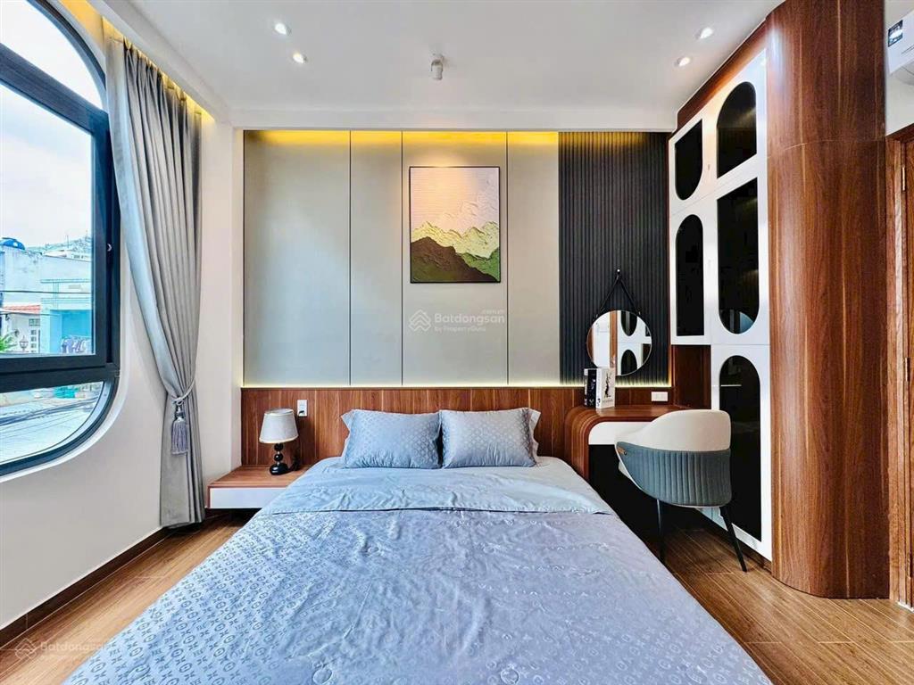 3,6 tỷ giảm còn 3,3 tỷ. nhà 64m2 lý thường kiệt, q10 gần sân phú thọ. xây 4 tầng, hẻm 7m. sổ sẵn