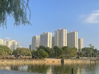 Chính chủ cần bán căn hộ chung cư 2 ngủ 77m2, 4 ban công, full tiện ích, phí dv có =0, chỉ 6,5 tỷ