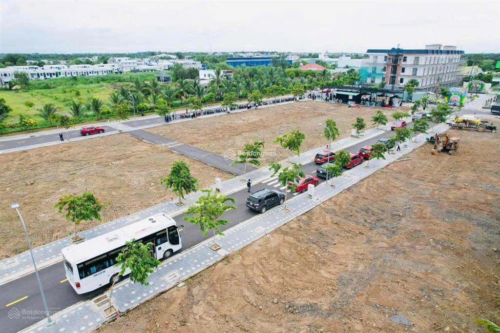 Bán đất shr tặng căn hộ, dt 100m2 1tỷ3, bank 70% góp 5 năm không lãi, ck lên đến 15 chỉ vàng sjc