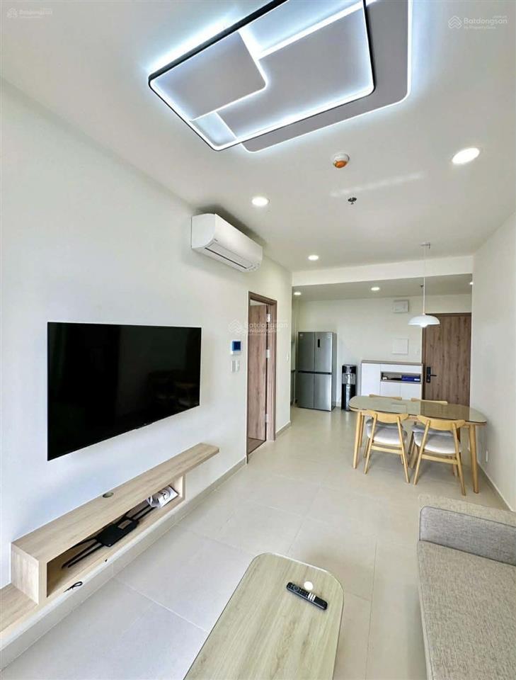 Hạ giá bán nhanh căn hộ 830 sư vạn hạnh, dt 60m2, 2pn 2wc, view phố sầm uất, giá 1.85 tỷ